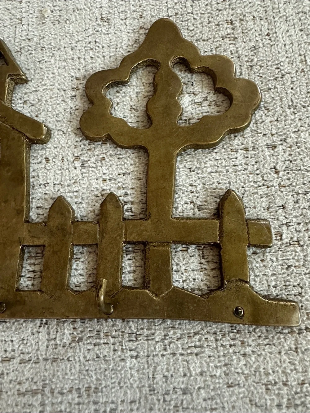 Vintage Brass Cottage & Picket Fence Wall Key Rack (4 hooks)